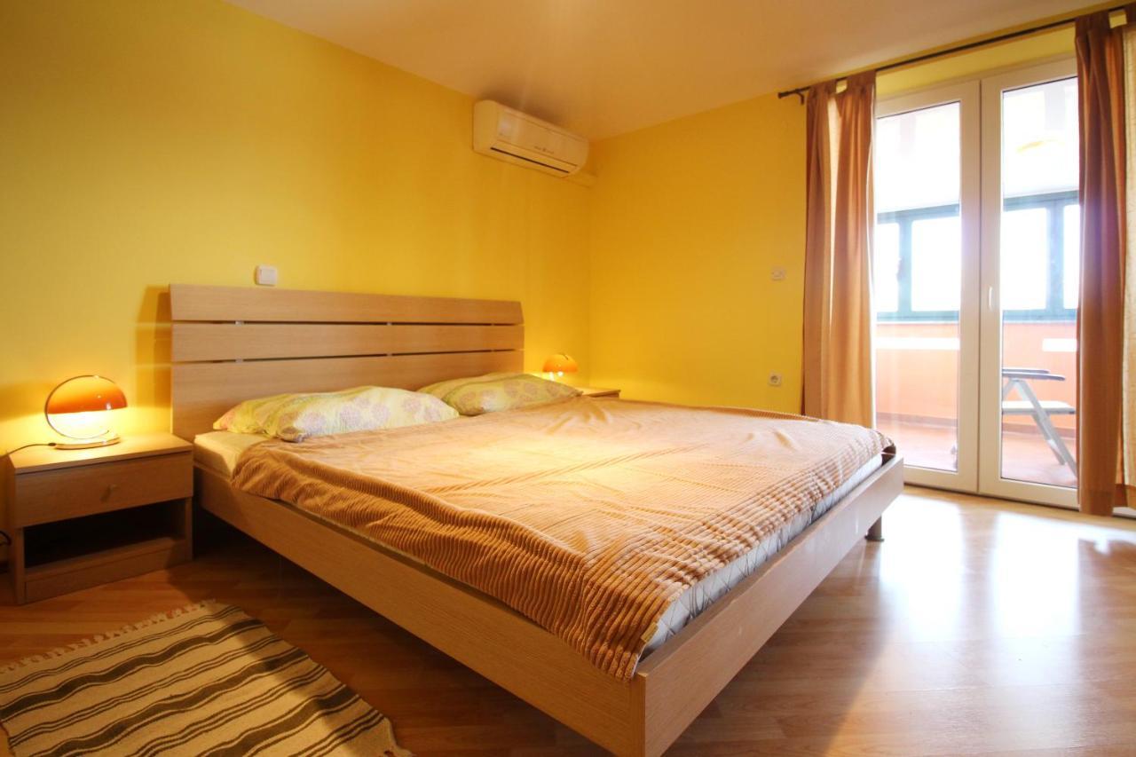 Apartments Pintar Zarok Baška Екстериор снимка