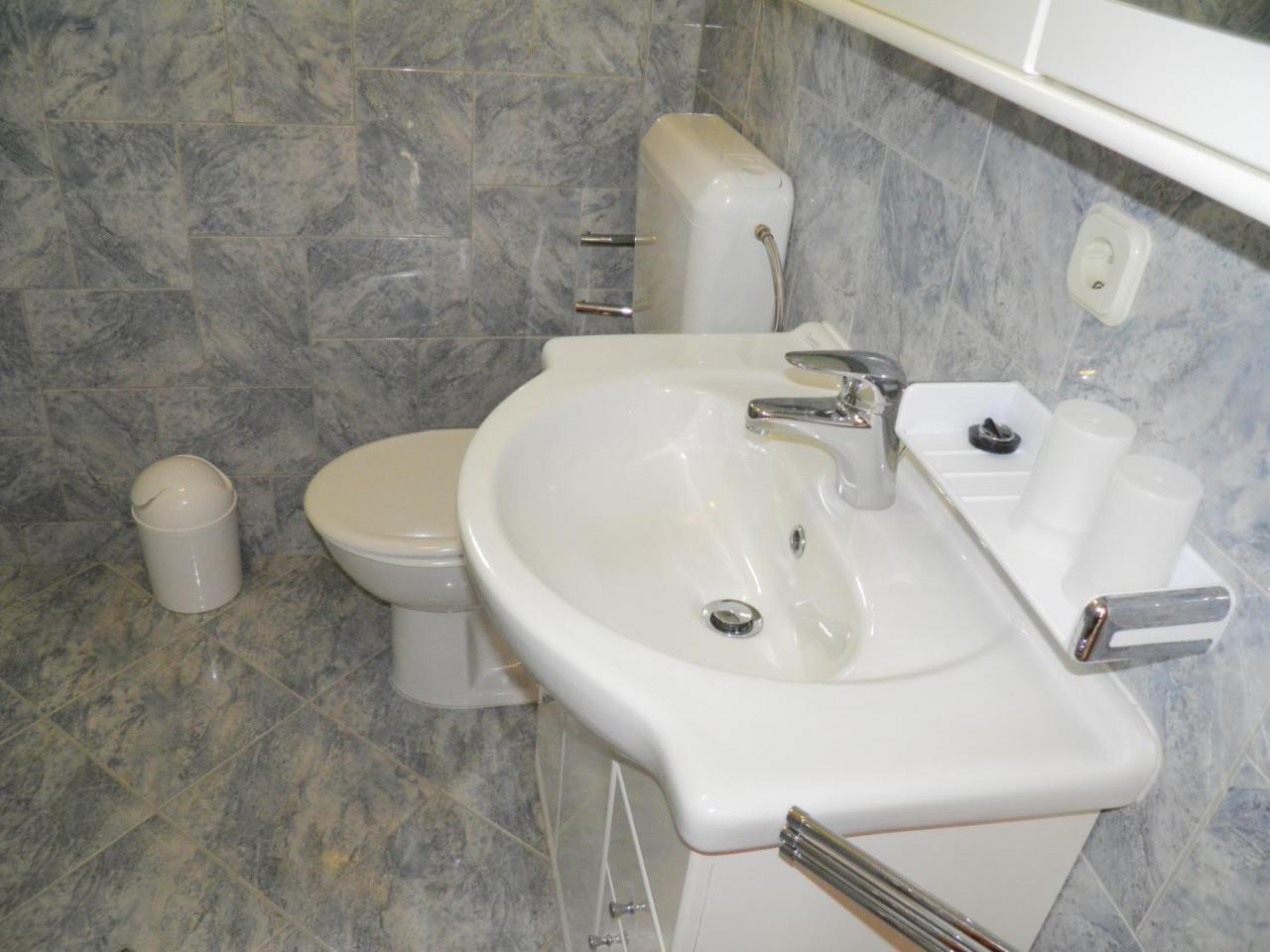 Apartments Pintar Zarok Baška Екстериор снимка