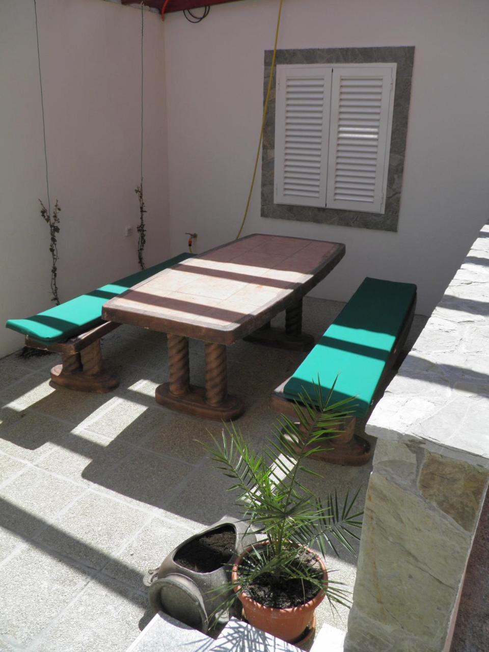 Apartments Pintar Zarok Baška Екстериор снимка