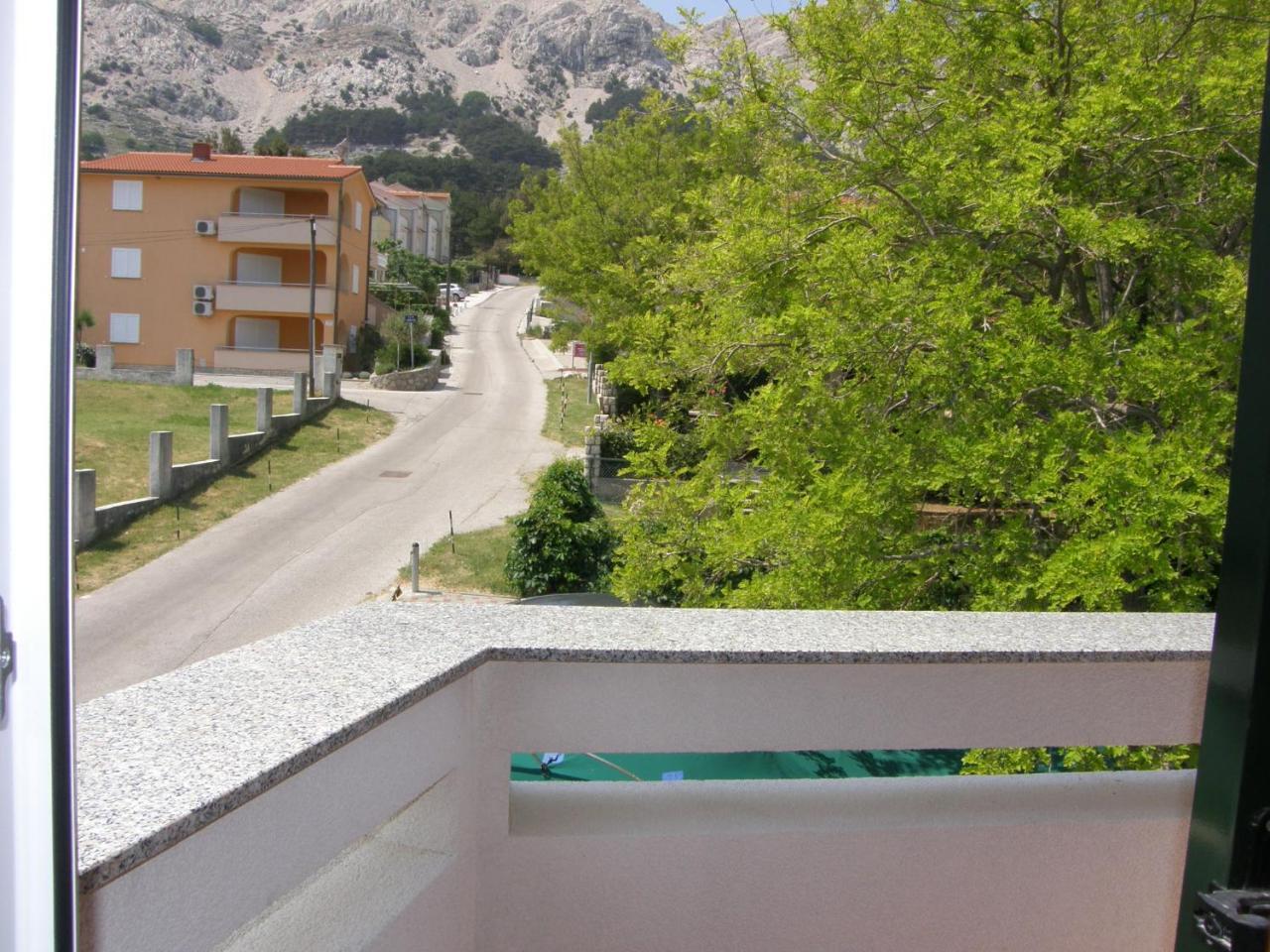 Apartments Pintar Zarok Baška Екстериор снимка